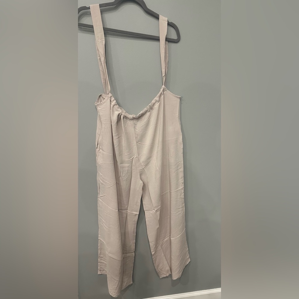 ZENANA Woven Tie Back Suspender Jumpsuit Cream/Tan Size S & M - Picture 11 of 11